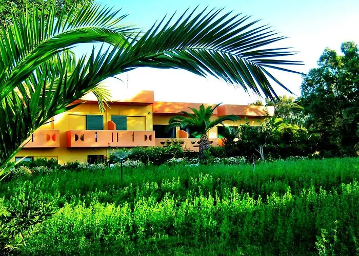 Chrissas Apartments